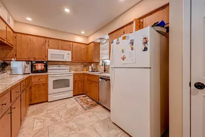 101 Laurie Lane, Willis, TX 77378 - Photo 10