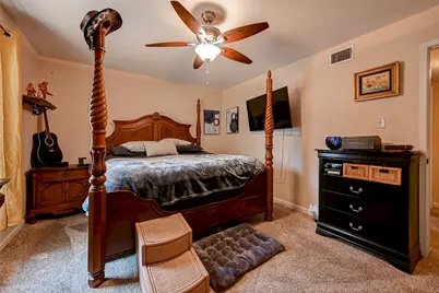 101 Laurie Lane, Willis, TX 77378 - Photo 8