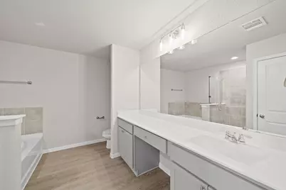 839 Red Oakland Drive, Houston, TX 77090 - Photo 8