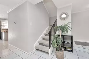 5837 Sunforest Dr, Houston, TX 77092 - Photo 6