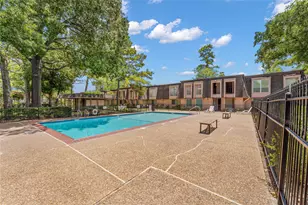 12633 Memorial Dr, Houston, TX 77024 - Photo 26