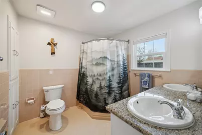 701 W 32nd Street W, Houston, TX 77018 - Photo 12