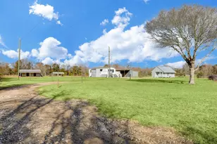 5806 S Highway 35, Alvin, TX 77511 - Photo 14