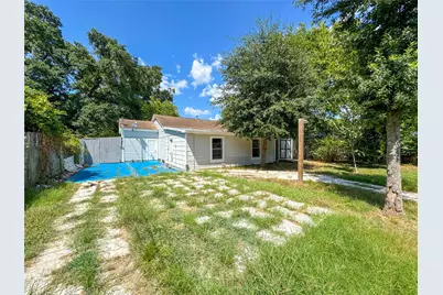 2506 Edgewood Street, Liberty, TX 77575 - Photo 16
