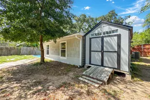 2506 Edgewood St, Liberty, TX 77575 - Photo 18