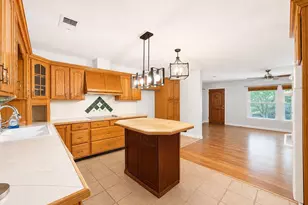 2506 Edgewood St, Liberty, TX 77575 - Photo 6