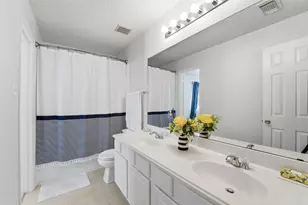 8126 Buffalo Springs Ct, Sugar Land, TX 77479 - Photo 24