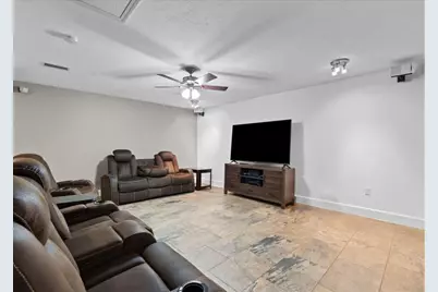 733 Yale Lane Lane, Deer Park, TX 77536 - Photo 12