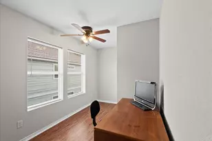 838 San Jacinto Circle, Baytown, TX 77521 - Photo 14