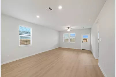 11422 Youngquist Drive, Mont Belvieu, TX 77535 - Photo 10