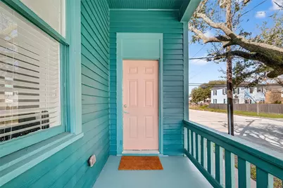 2015 28th St, Galveston, TX 77550 - Photo 12