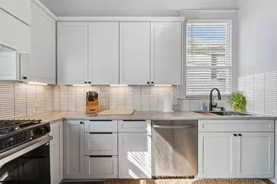 2015 28th St, Galveston, TX 77550 - Photo 18