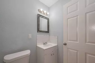 4906 Larkspur Street, Houston, TX 77033 - Photo 12