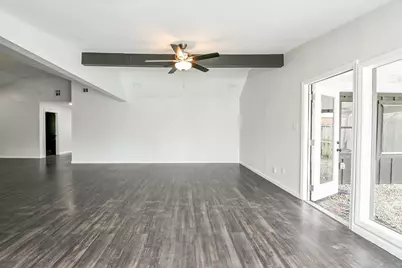 6002 Greenmont Drive, Houston, TX 77092 - Photo 12