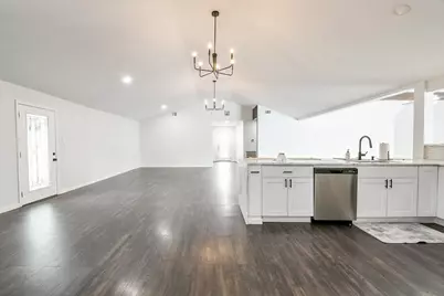 6002 Greenmont Drive, Houston, TX 77092 - Photo 14