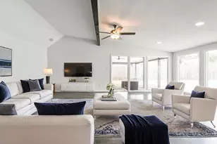 6002 Greenmont Dr, Houston, TX 77092 - Photo 16