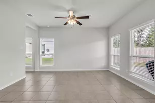 132 Camelot Pl Ct, Conroe, TX 77304 - Photo 14
