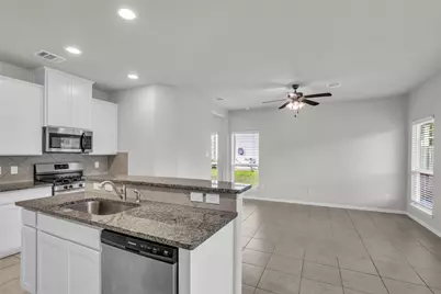 132 Camelot Place Court, Conroe, TX 77304 - Photo 12