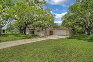6907 FM 2403, Alvin, TX 77511 - Photo 2