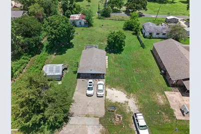 610 Spur 515, Navasota, TX 77868 - Photo 10