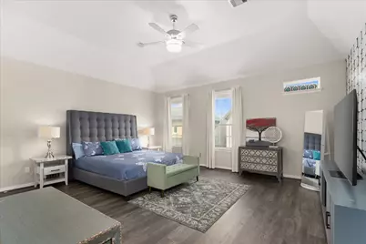 10215 Spring Shadows Park Circle, Houston, TX 77080 - Photo 22