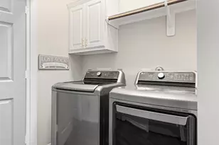 10215 Spring Shadows Park Cir, Houston, TX 77080 - Photo 32