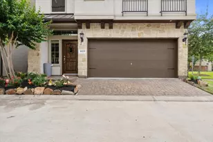 10215 Spring Shadows Park Cir, Houston, TX 77080 - Photo 2