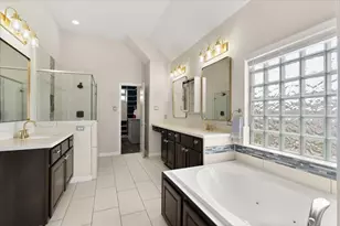 10215 Spring Shadows Park Cir, Houston, TX 77080 - Photo 24