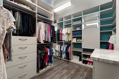 10215 Spring Shadows Park Circle, Houston, TX 77080 - Photo 28