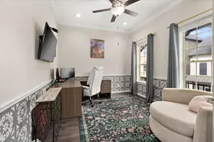 10215 Spring Shadows Park Cir, Houston, TX 77080 - Photo 18