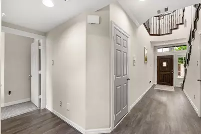 10215 Spring Shadows Park Circle, Houston, TX 77080 - Photo 6