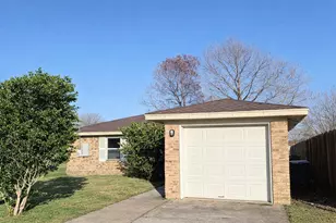 214 S Texas St, Texas City, TX 77591 - Photo 2