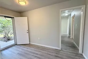 214 S Texas St, Texas City, TX 77591 - Photo 10