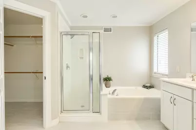 135 Sugar Cane Cir, Lake Jackson, TX 77566 - Photo 22