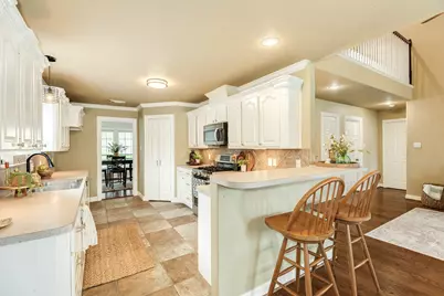 135 Sugar Cane Cir, Lake Jackson, TX 77566 - Photo 12