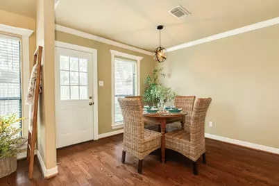135 Sugar Cane Cir, Lake Jackson, TX 77566 - Photo 10