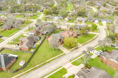 135 Sugar Cane Cir, Lake Jackson, TX 77566 - Photo 40