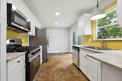 522 Barkley Street, Houston, TX 77022 - Photo 4