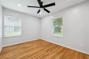 522 Barkley St, Houston, TX 77022 - Photo 6