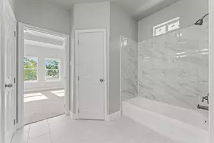 8155 Crestview Dr, Houston, TX 77028 - Photo 16