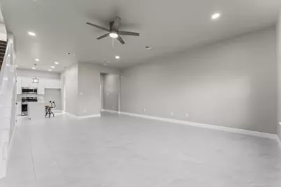 8155 Crestview Drive, Houston, TX 77028 - Photo 6