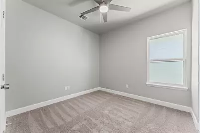 8155 Crestview Drive, Houston, TX 77028 - Photo 18