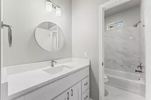 8155 Crestview Dr, Houston, TX 77028 - Photo 20