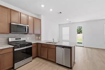 10387 Laurel Crest Trail, Willis, TX 77378 - Photo 12