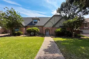 17406 Ridge Top Dr, Houston, TX 77090 - Photo 1