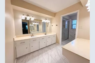 17406 Ridge Top Drive, Houston, TX 77090 - Photo 6