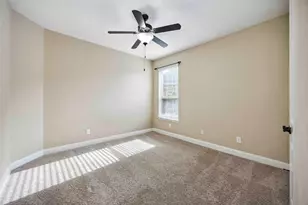 13318 Cameron Reach Dr, Tomball, TX 77377 - Photo 2