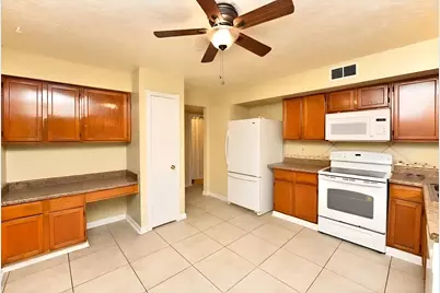19211 Lazy Valley Drive, Katy, TX 77449 - Photo 8