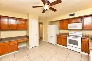 19211 Lazy Valley Dr, Katy, TX 77449 - Photo 8
