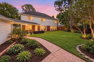 7407 Knoll Cliff Ct, Houston, TX 77095 - Photo 2